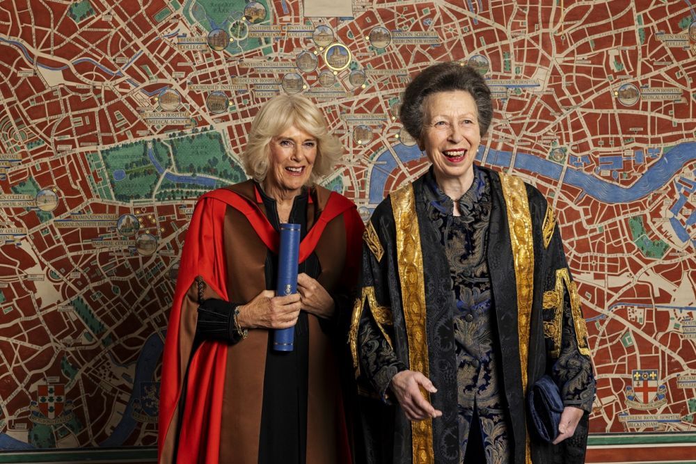 Her Majesty The Queen among recipients of Honorary Degrees at University of London Foundation Day